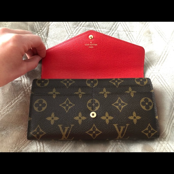 Louis Vuitton Sarah wallet - authentic - Picture 5 of 12